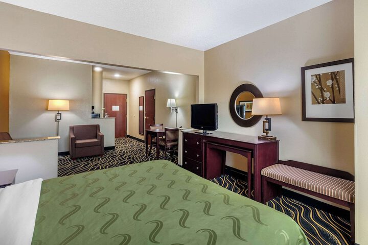 Suite 2 Queen Beds (6 of 26)