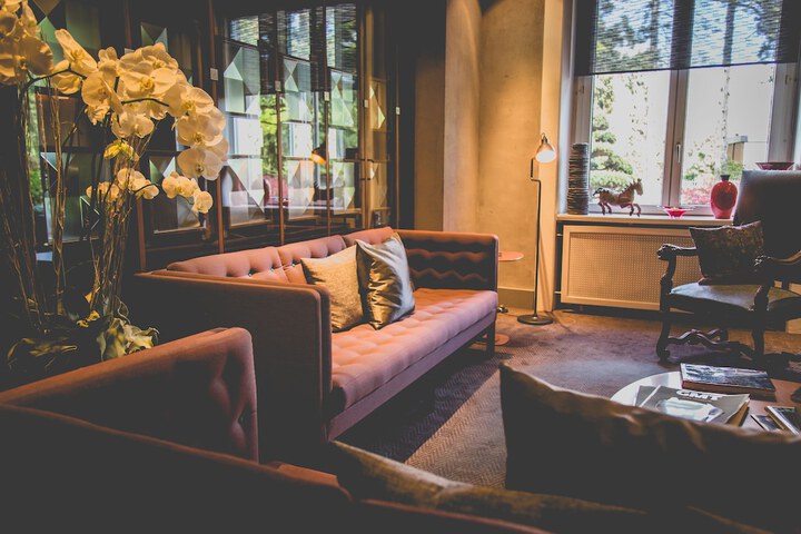 Guest Lobby