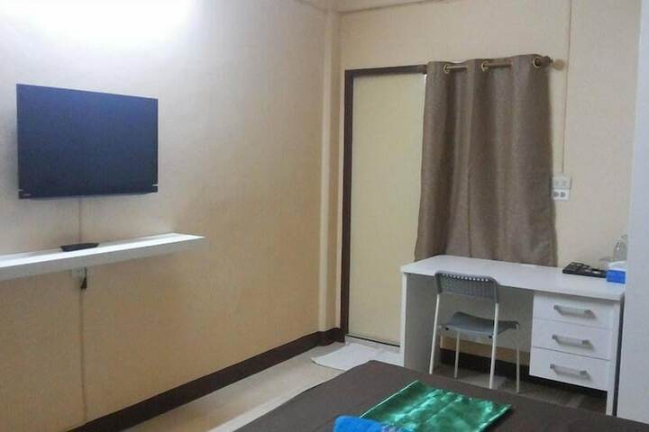 Room 16 of 25