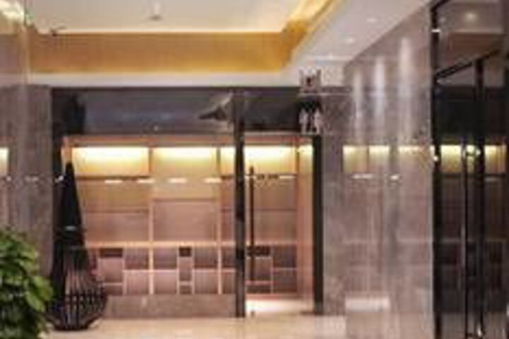 Hotel Interior 105 of 137