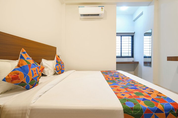Room 15 of 29