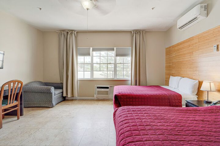 Triple 2 Double Beds (22 of 24)