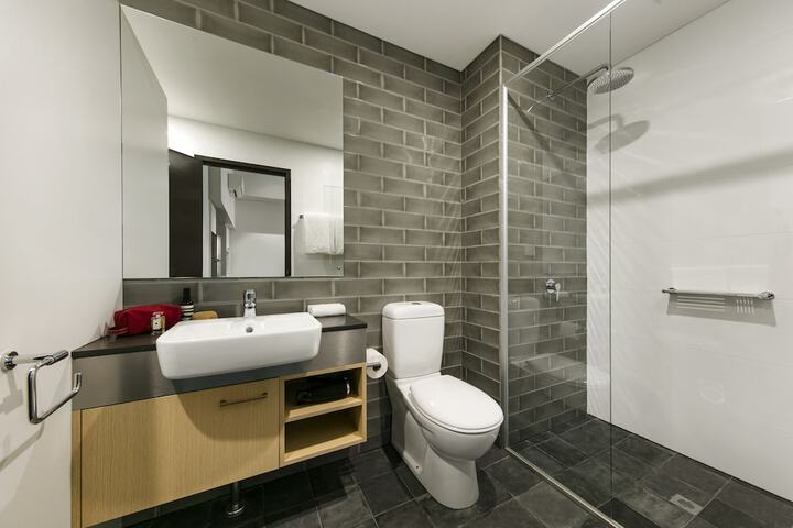 Room 13 of 27