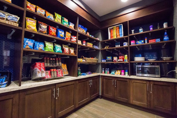 Snack bar