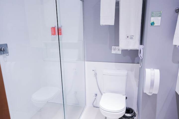 Room 15 of 43