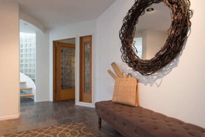 Room 53 of 60