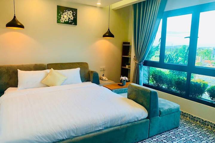 Room 5 of 47
