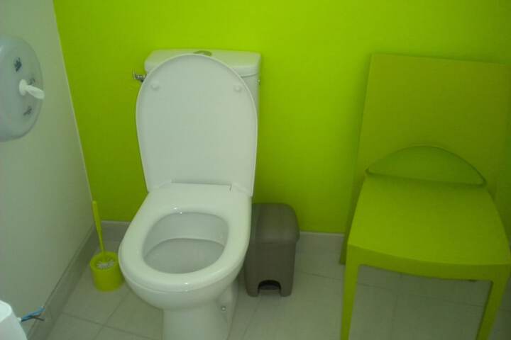 Room 13 of 25