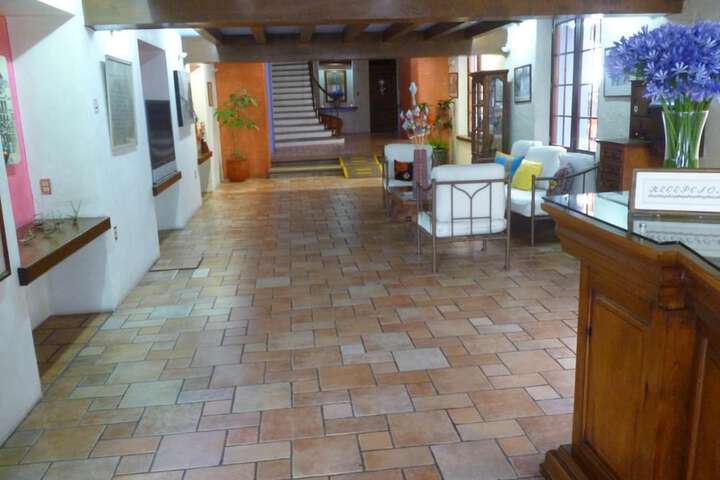 Guest Lobby