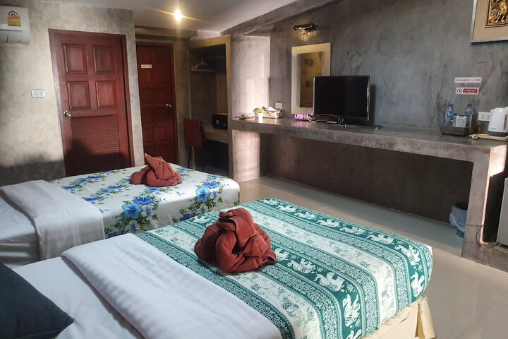 Room 8 of 60