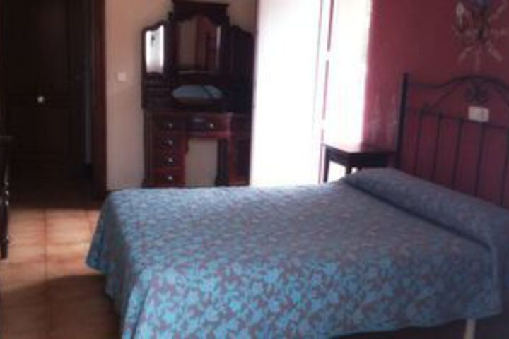 Room 8 of 15