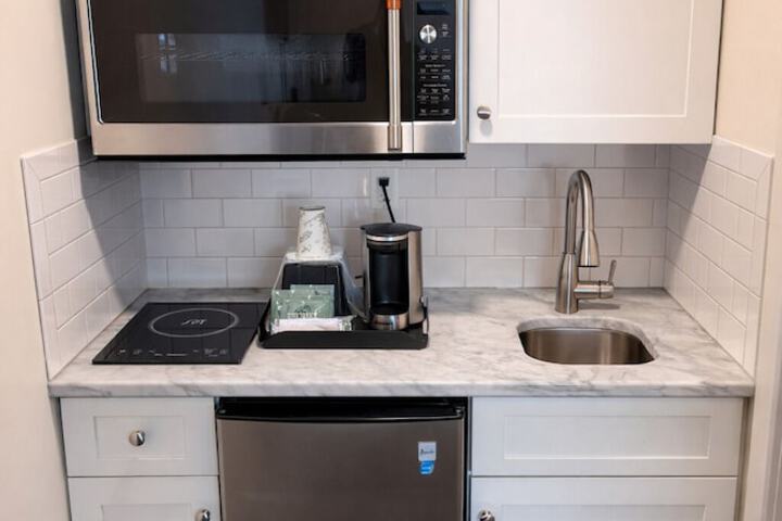 Private kitchenette