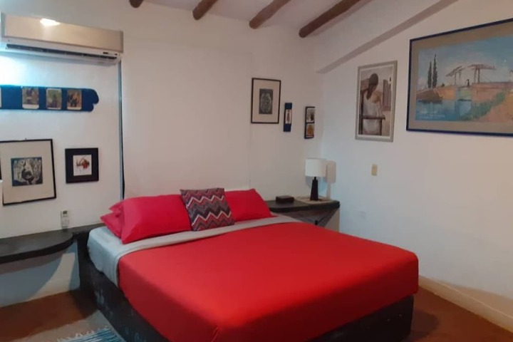 Room 21 of 83