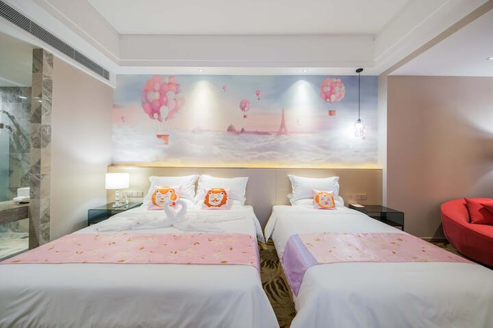 Room 14 of 43