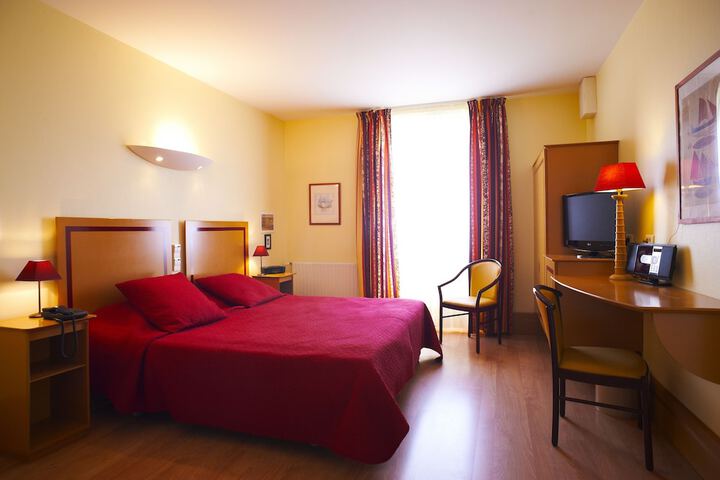Room 5 of 41