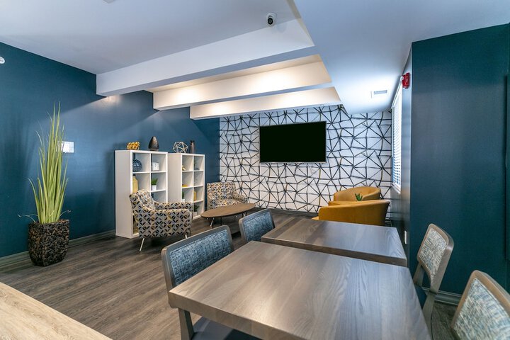 Hotel Interior 10 of 92