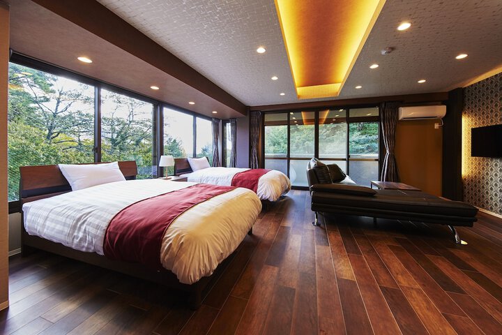 Room 8 of 21