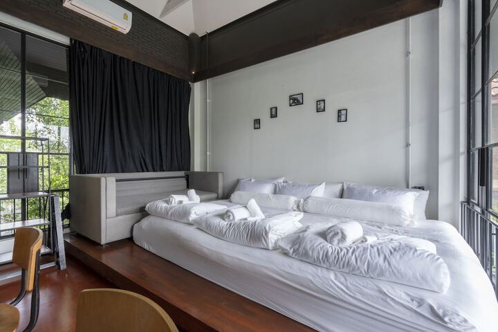 Room 62 of 219