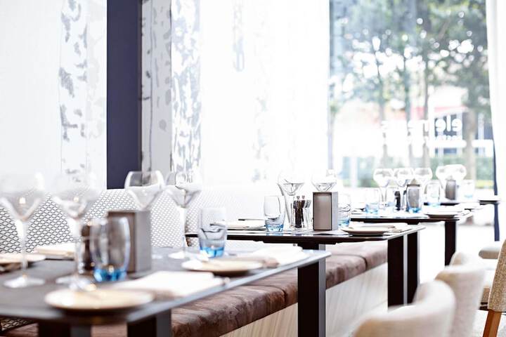 Dining 58 of 98