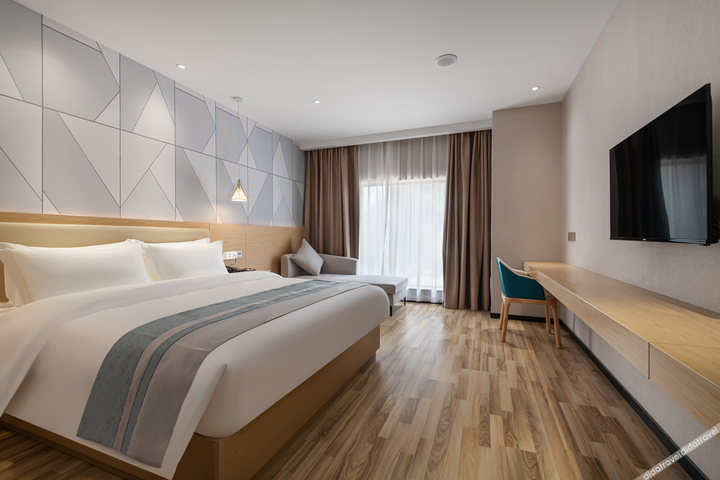 Ziheng Light Luxury Hotel (Guiyang Huaxi District Government University Town)