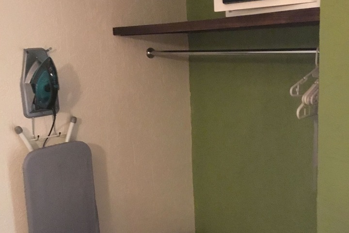 Room 4 of 95
