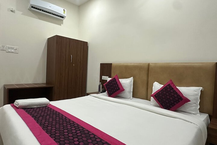 Room 3 of 12