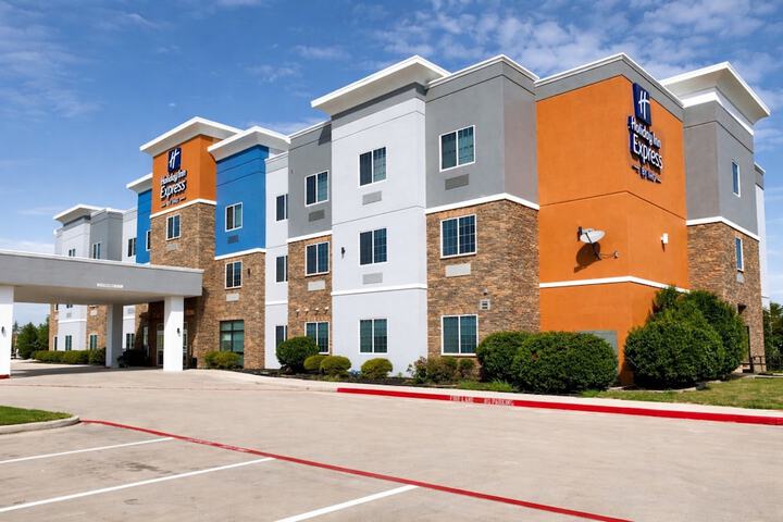Hotel 32 of 33