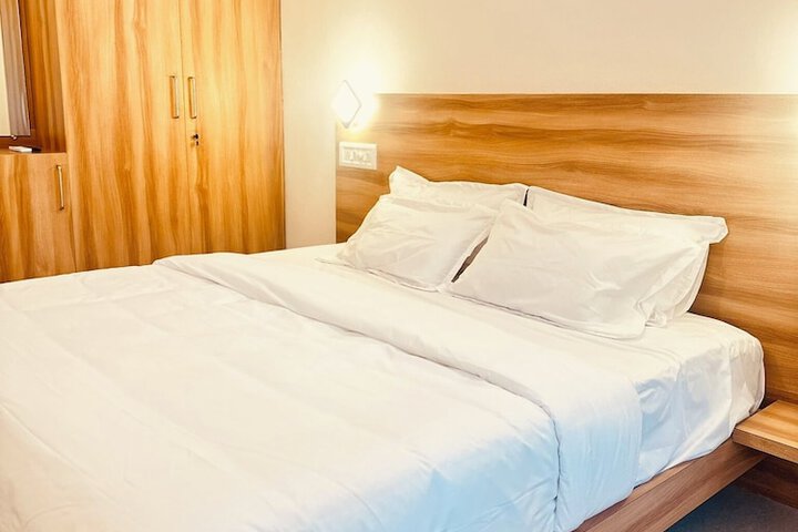 Room 16 of 41