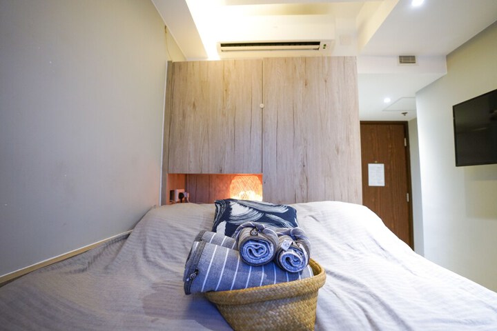 Room 36 of 77