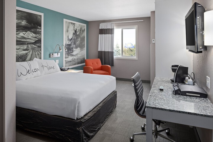 Home Inn Express - Medicine Hat in Medicine Hat, AB