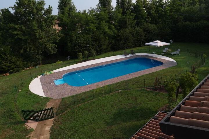 Pool 27 of 52