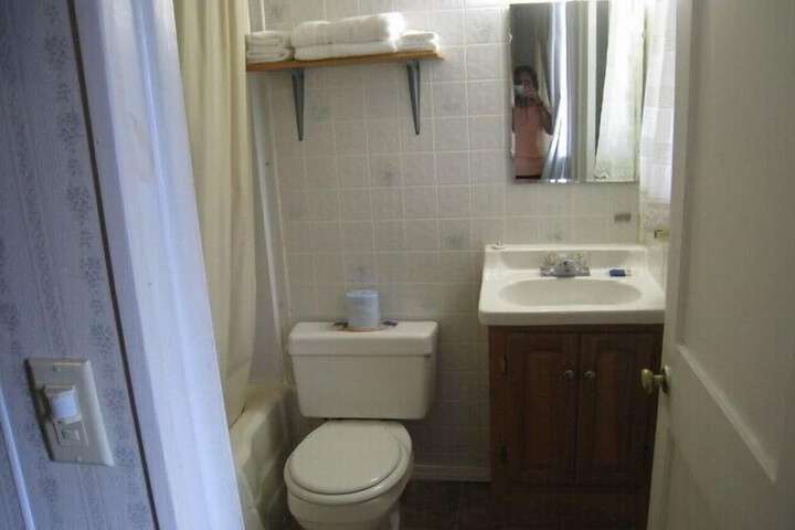 Room 34 of 43
