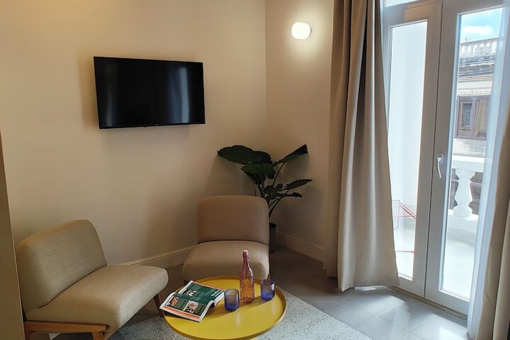 Room 38 of 80
