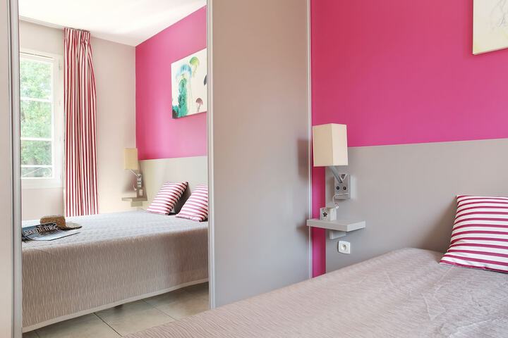 Room 5 of 19