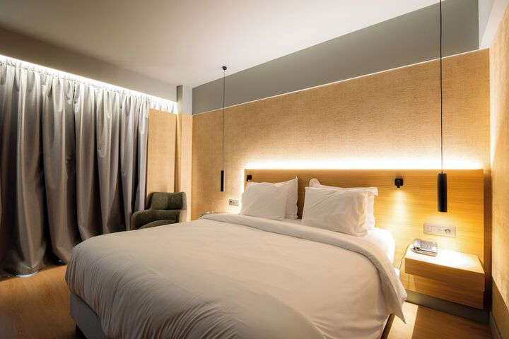 Room 34 of 82