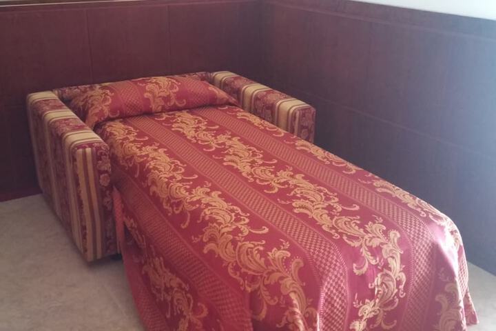 Room 23 of 79