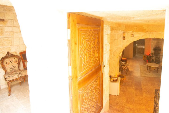 Oread Cave Suites