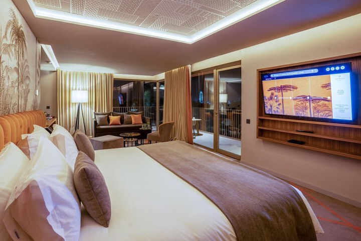 Room 13 of 29
