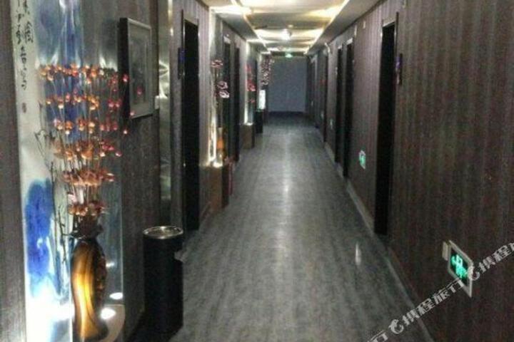 Lanqin Hotel
