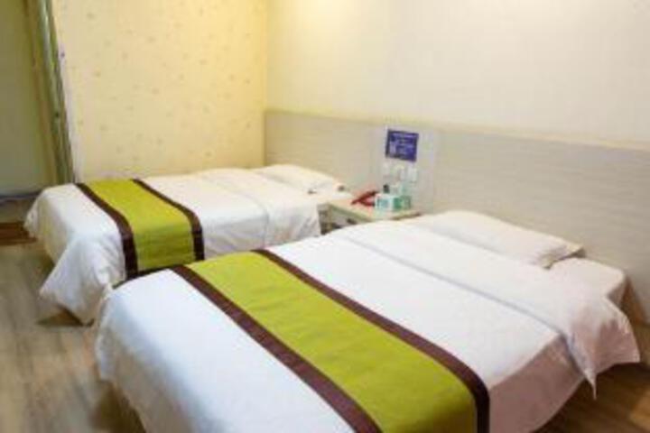 Room 7 of 7