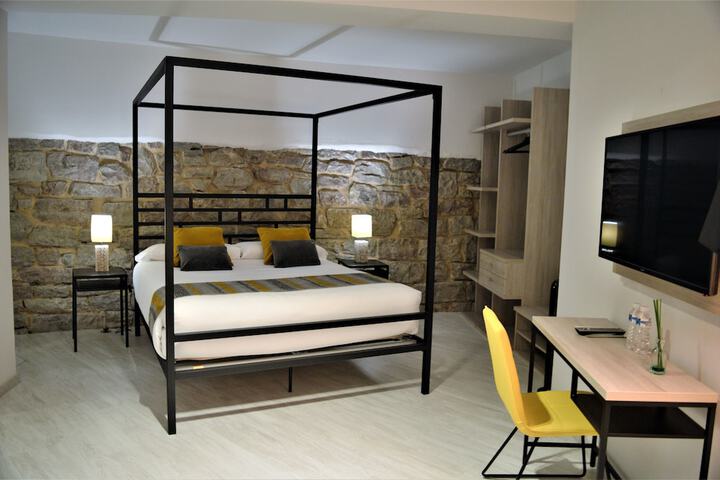 Room 16 of 47