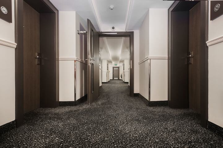 Hotel 2 of 49