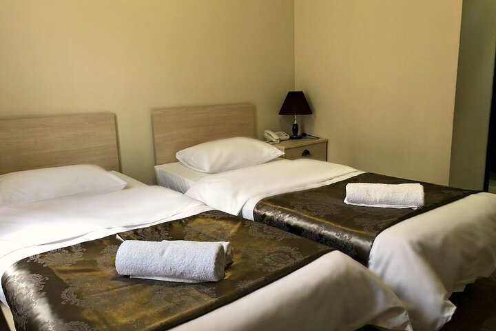 Room 13 of 52