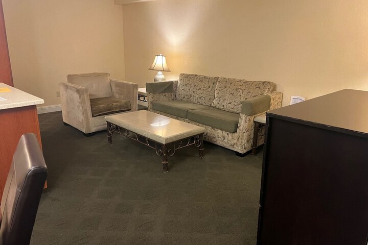 Room 28 of 112