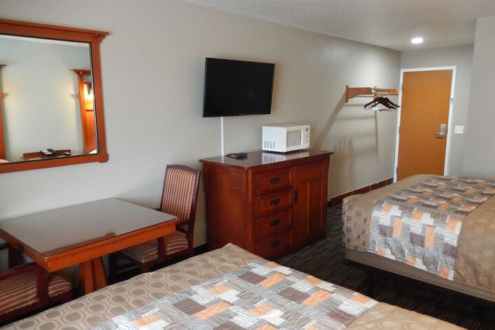 Room 25 of 44