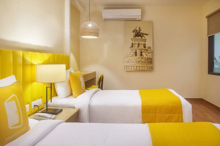 Room 15 of 54