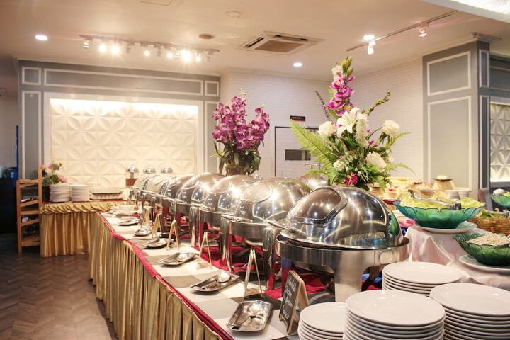 Dining 74 of 90