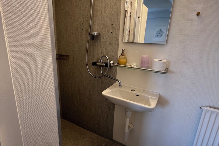 Room 15 of 23