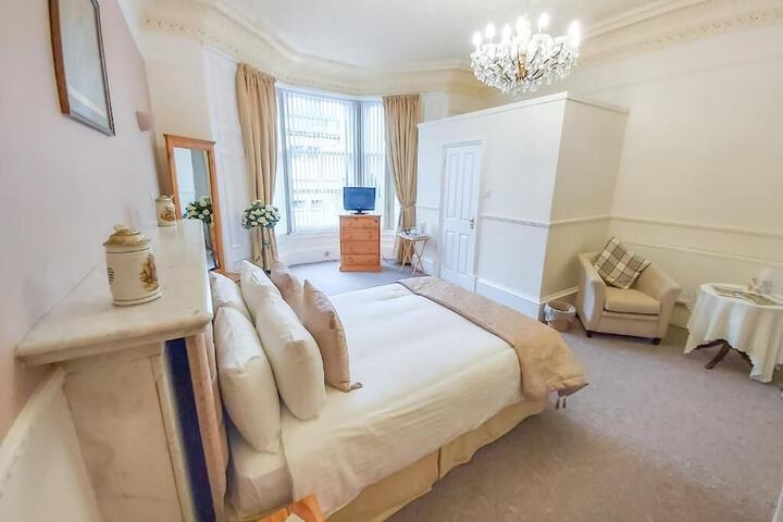Room 7 of 22