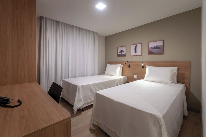 Room 12 of 27